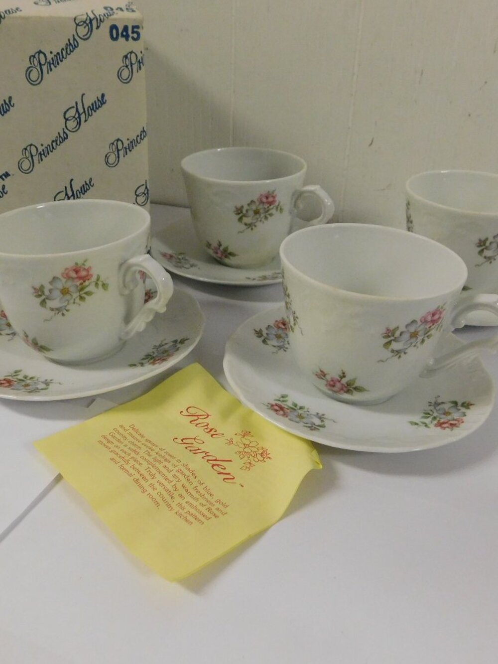 Princess House Porcelain Rose Garden Cups & Saucers Set of 4 New in Box
